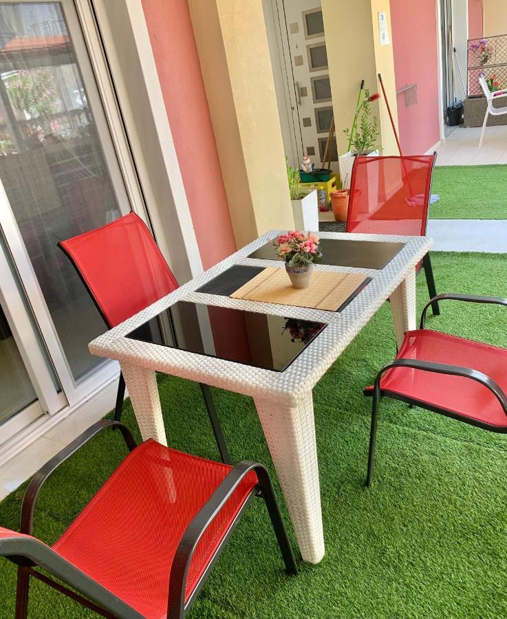 Petros House Aparthotel Sarti Luaran gambar