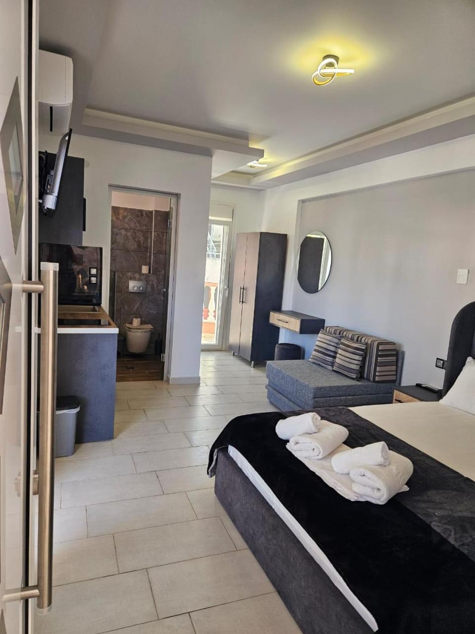 Petros House Aparthotel Sarti Luaran gambar
