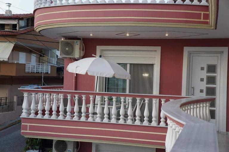 Petros House Aparthotel Sarti Luaran gambar